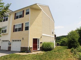 402 Heckle St, Phoenixville, PA 19460