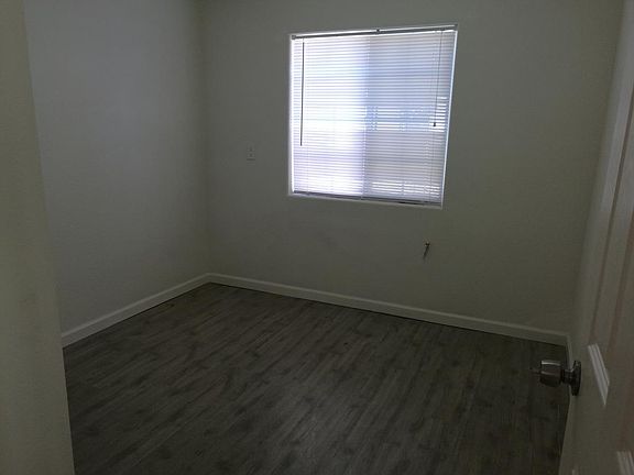 4th image of 1515 Humboldt Ave