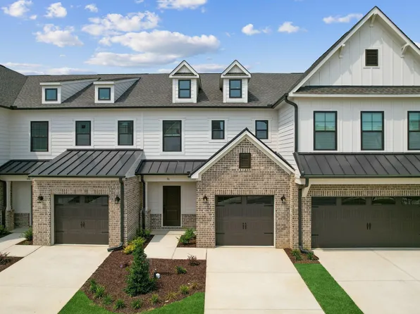 96 Periwinkle Pl #13, Clayton, NC 27527