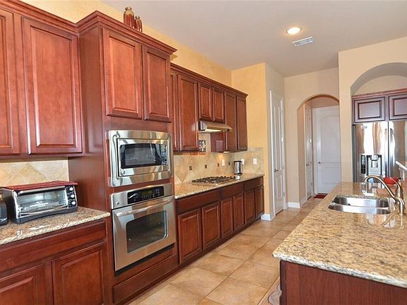 5th image of 125 Roberto Dr #10A