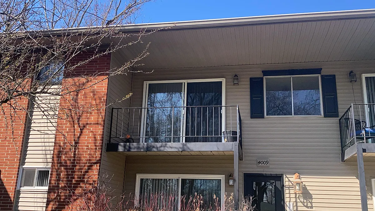 Building Photo - 4009 Benjamin Ave #6
