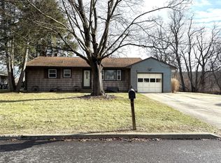 29 Brookside Ave E, Apalachin, NY 13732