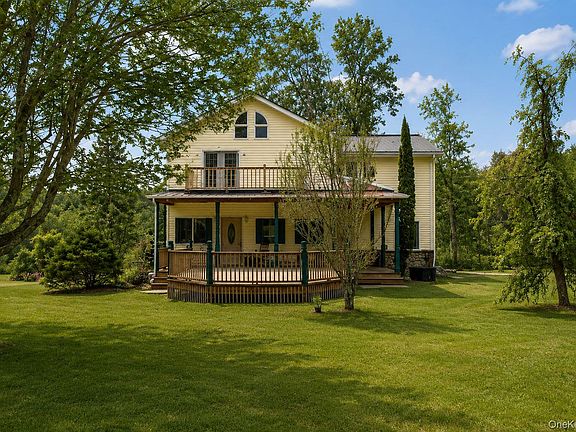 3rd image of 558 Pine Hill Road