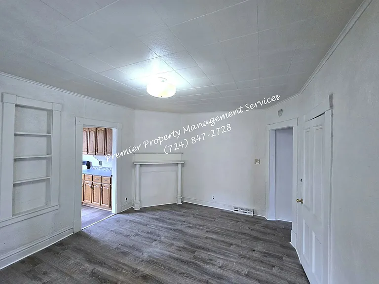 125 N Chestnut St #1/2 — Photo 14