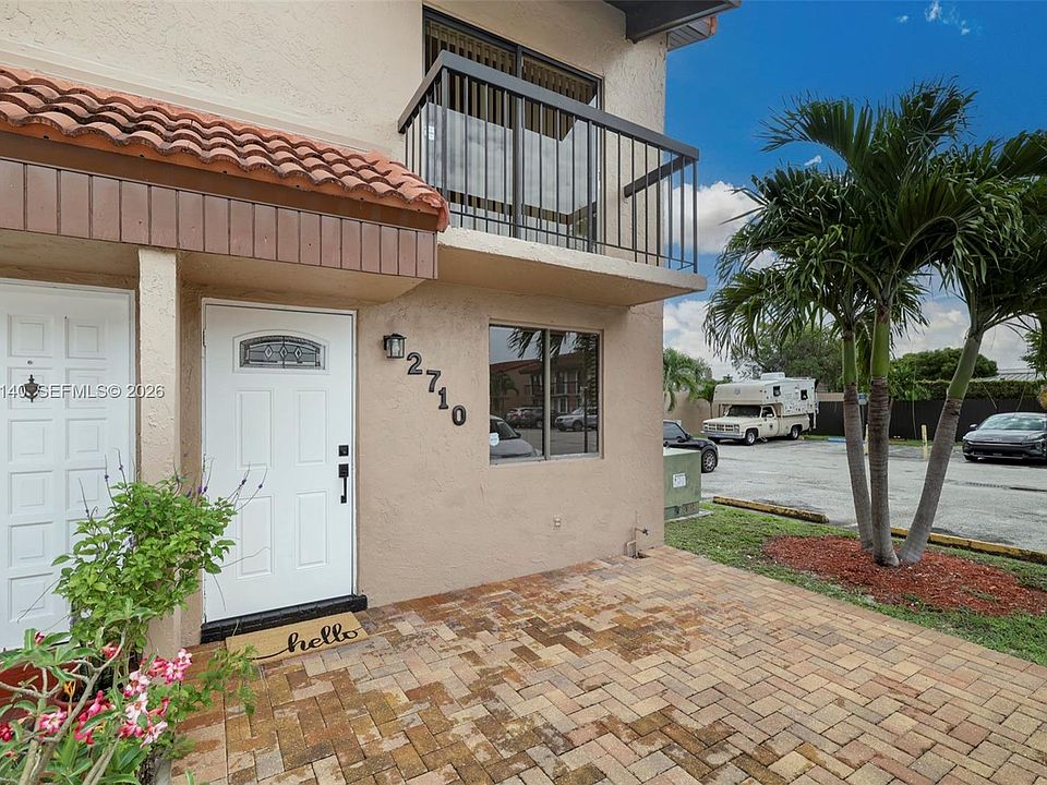 1st image of 1809 SW 107th Ave APT 2710