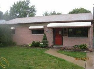 9093 Robert St, Taylor, MI 48180