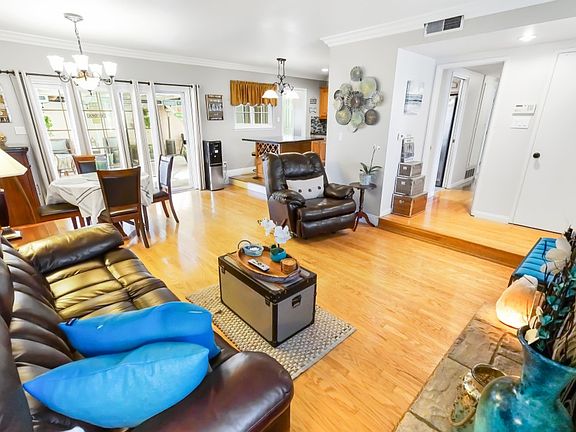 4th image of 8622 Cherry Cir