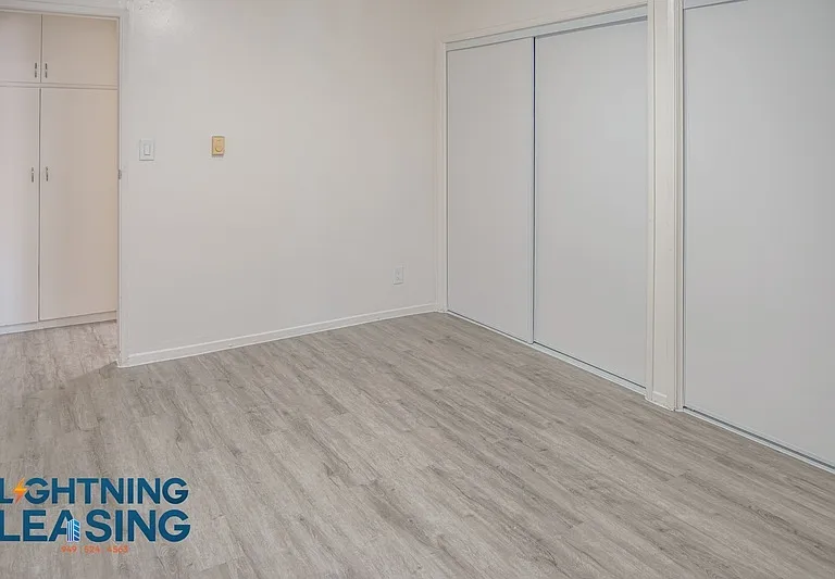 915 N Wilton Pl #304 — Photo 8