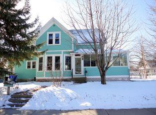 1049 E Pacific St, Appleton, WI 54911