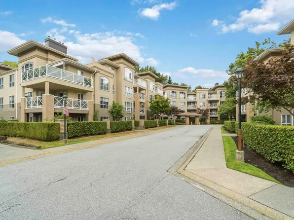 2551 Parkview Ln #422, Pt Coquitlam, BC V3C 6J8