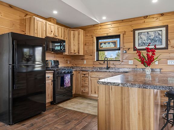 5th image of 32 Sandy Ridge Lane
