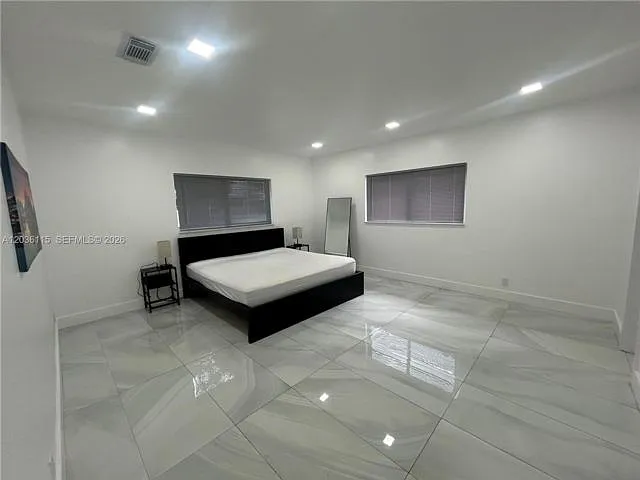 1060 Tyler St — Photo 11