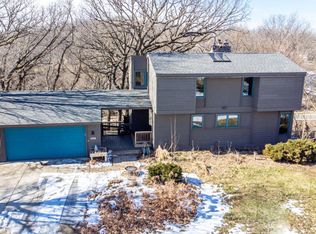 568 S Hillcrest Dr, Verona, WI
