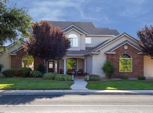 678 Country Ln, Santa Clara, UT 84765