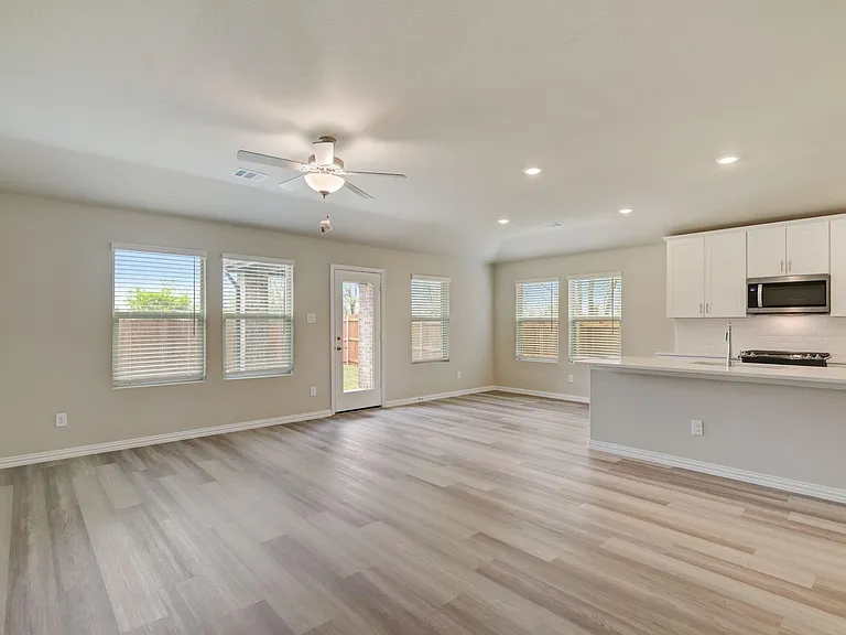 310 Sugarlands Dr — Photo 11