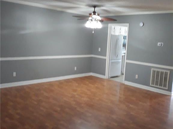 3rd image of 6311 Woodland Forrest Dr