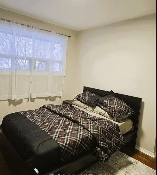 7 Stonehenge Cres — Photo 5