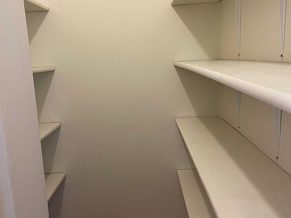 5th image of 2034 N Damen Ave APT 2R