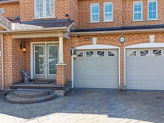 4th image of 61 Woodvalley Dr