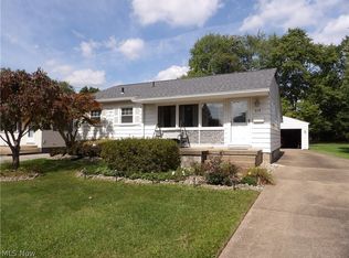 648 Moore St, Hubbard, OH 44425