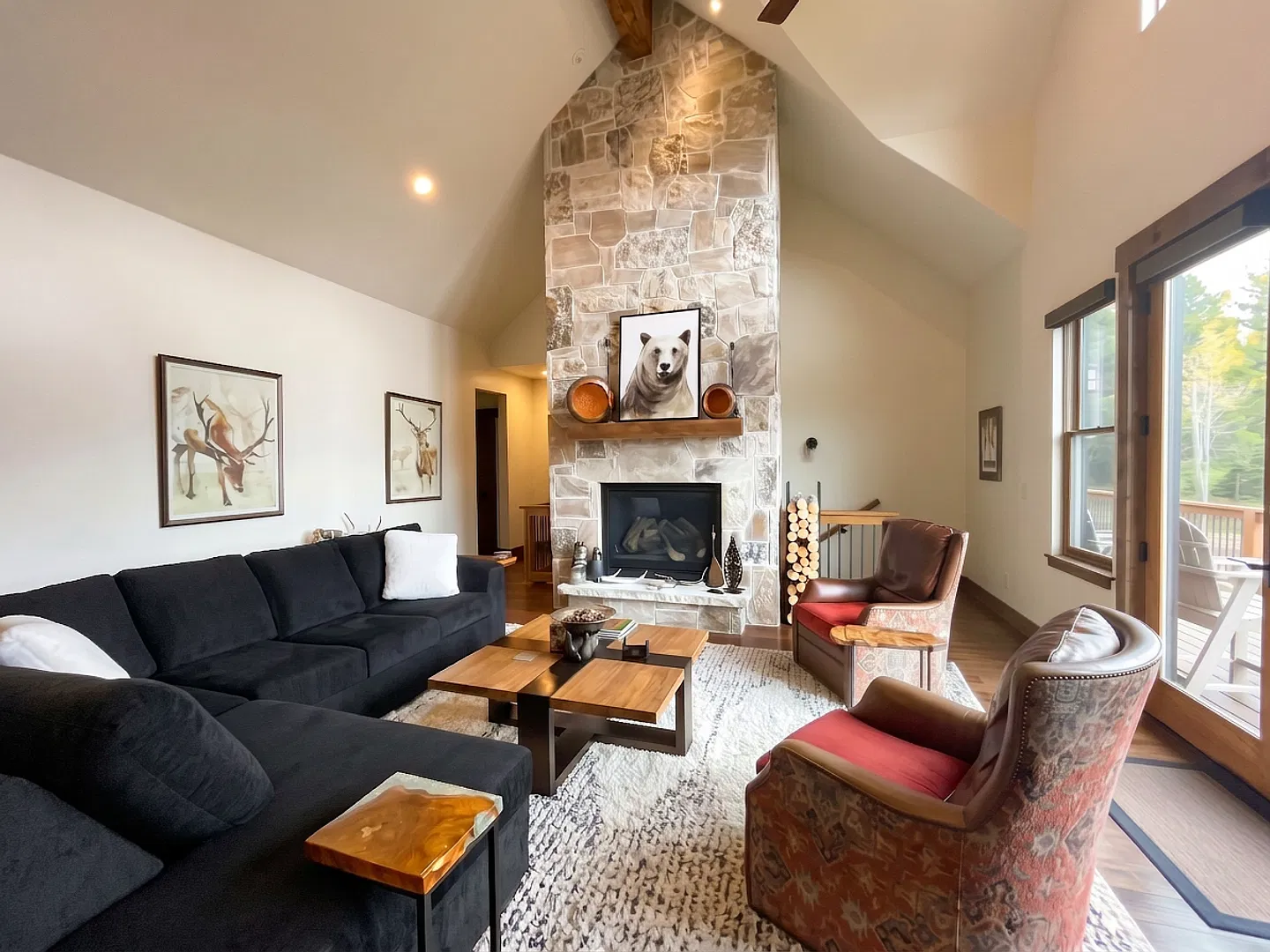 Luxury 5 Bedroom and 4 Bath on 5 Acres Available for Holiday Season! 1 to 2 Month Term. — Photo 3