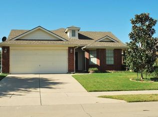 704 Corral St, Aubrey, TX 76227