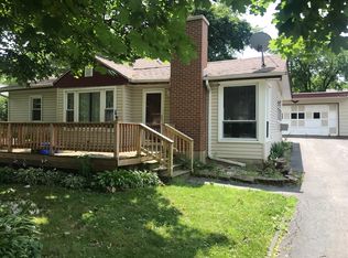 33098 N John Mogg Rd, Grayslake, IL 60030