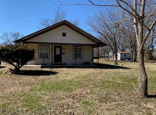 607 N Main St, Erie, KS 66733