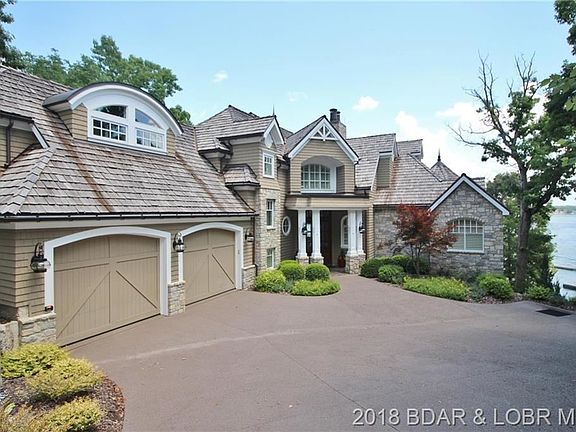 2nd image of 40 Brookhaven Ct