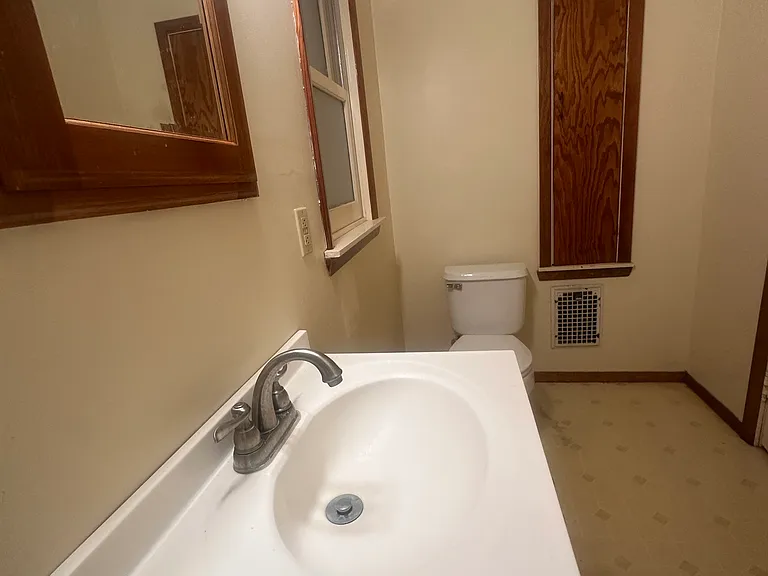 436 Selye Ter — Photo 10