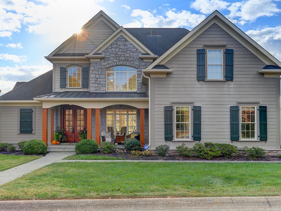 1st image of 1000 Golf View Ln