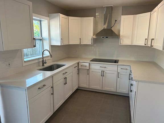 2nd image of 646 77th Ave N #1