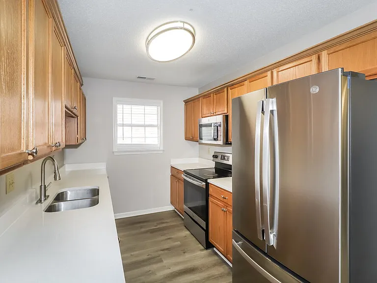 1170 Whitten Rd — Photo 9