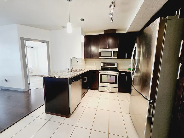 710-5151 Windermere Blvd SW #710 — Photo 4