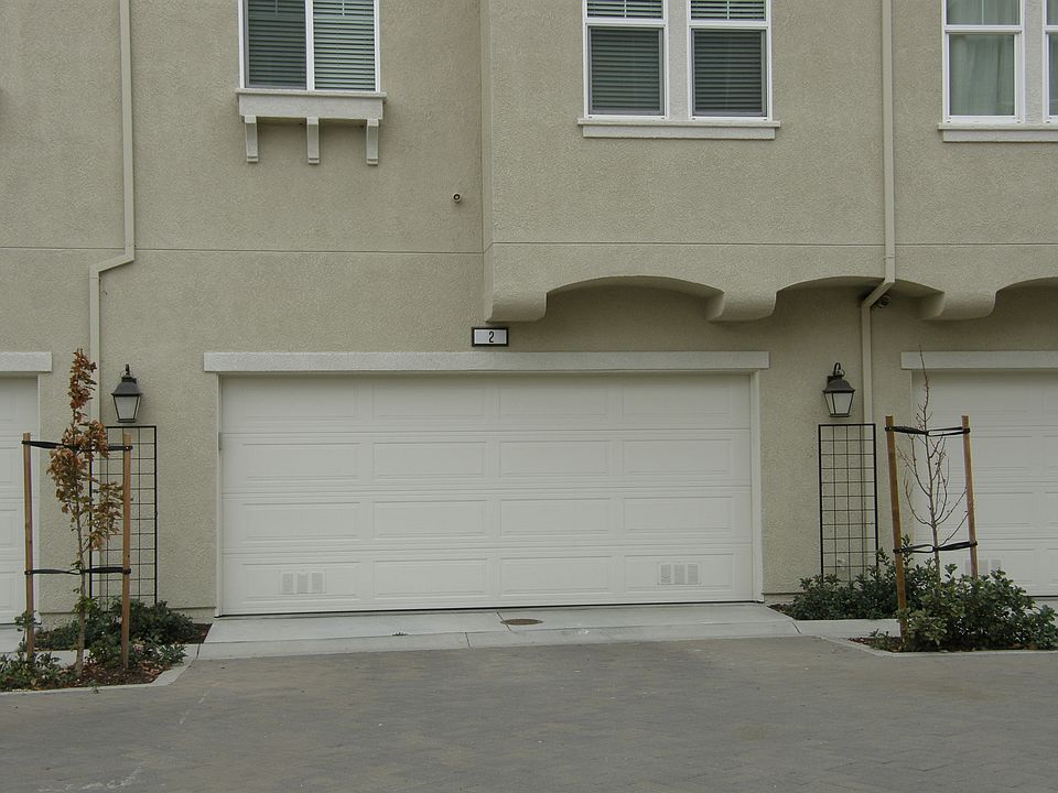 Building Photo 3