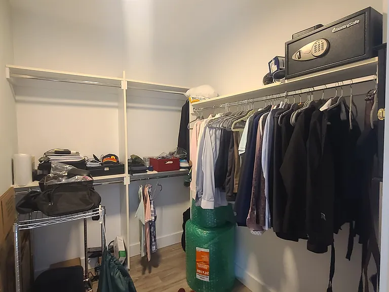 5711 Washington St #301 — Photo 7