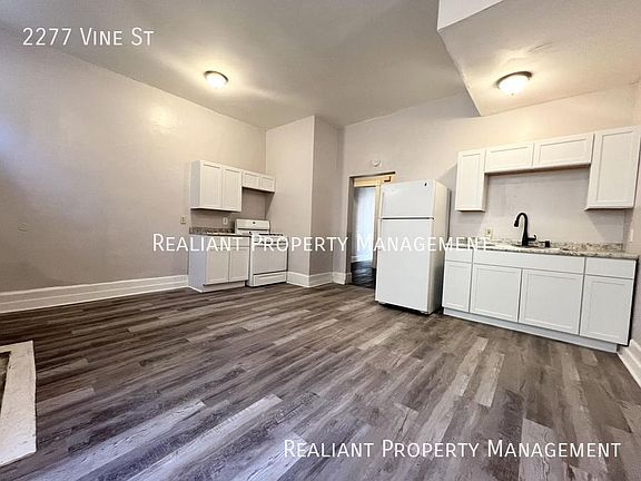 3rd image of 2277 Vine St