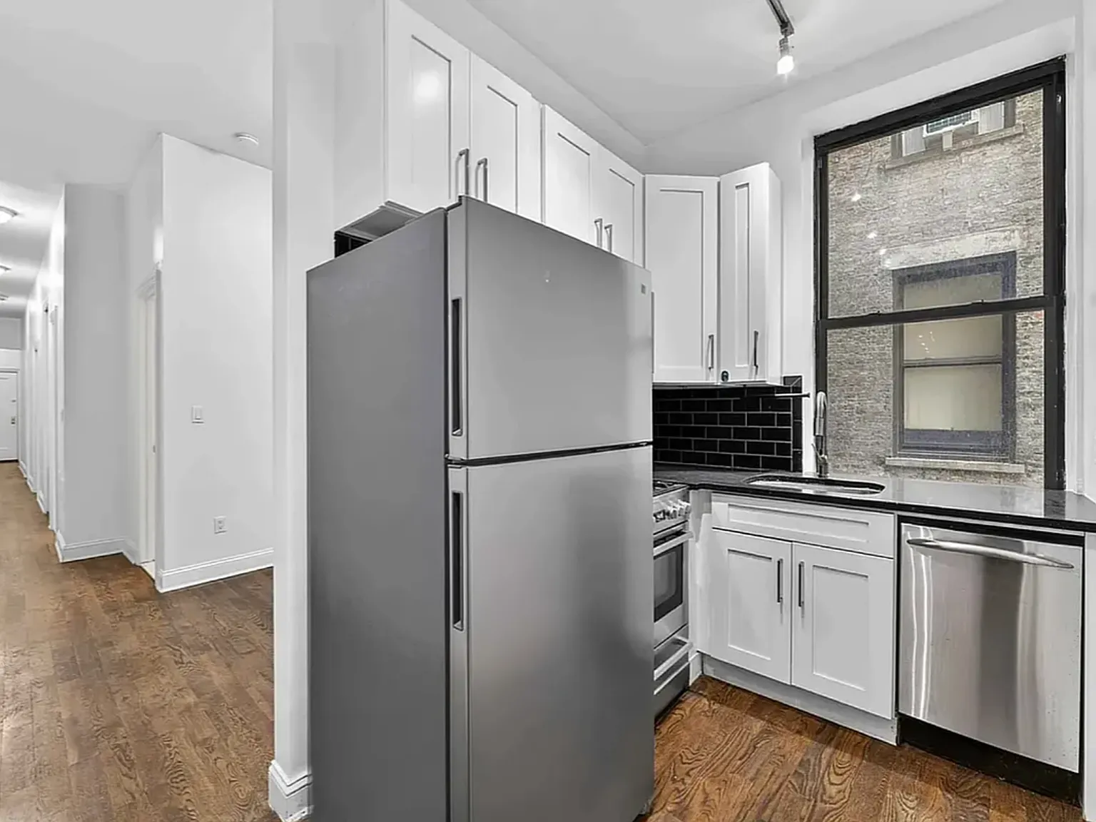 209 West 107th Street — Photo 4