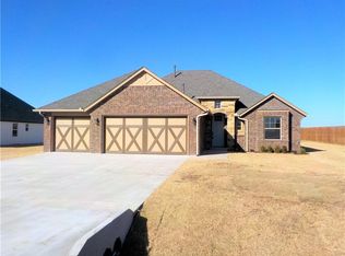 3737 Remington Dr, El Reno, OK 73036
