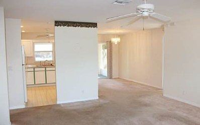 3rd image of 3103 Oleander Dr