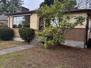 3056 50th Ave SW, Seattle, WA 98116