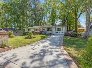 1040 Clifton Cir SE, Smyrna, GA