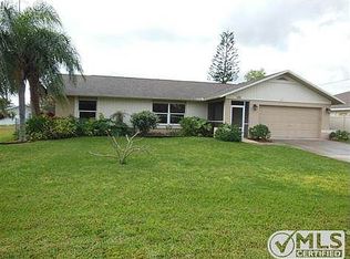 210 SW 44th Ter, Cape Coral, FL 33914