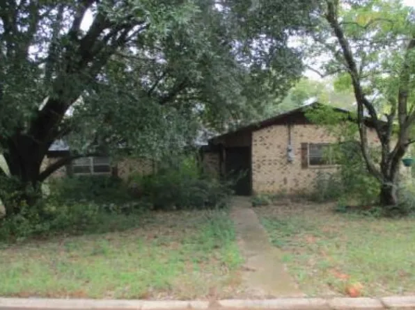 400 Ridgecrest Dr, Jacksonville, TX 75766