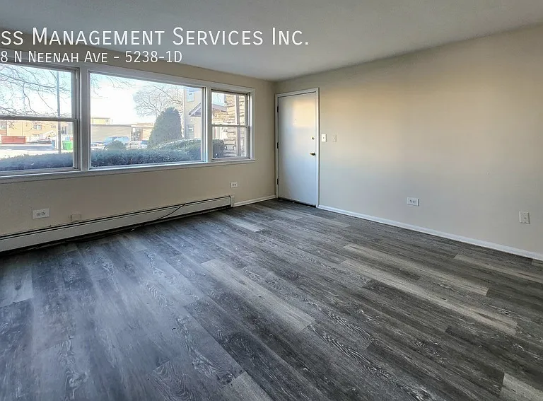 5238 N Neenah Ave #1D — Photo 3