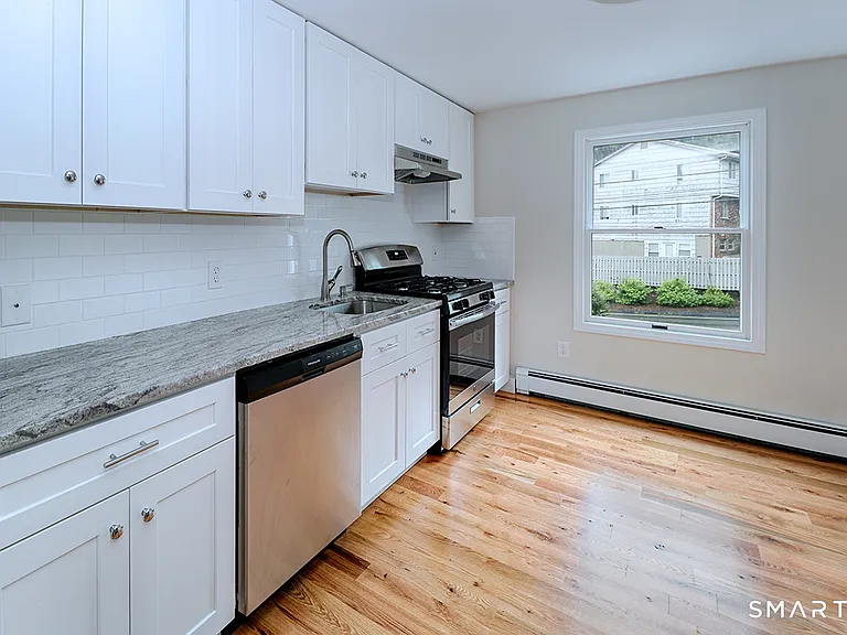 708 Black Rock Tpke — Photo 3