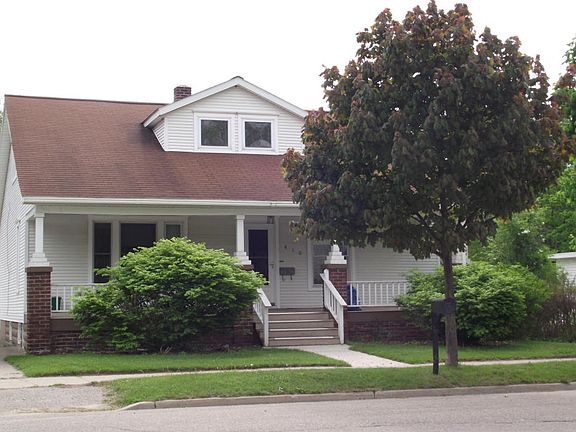 2nd image of 410 N Main St