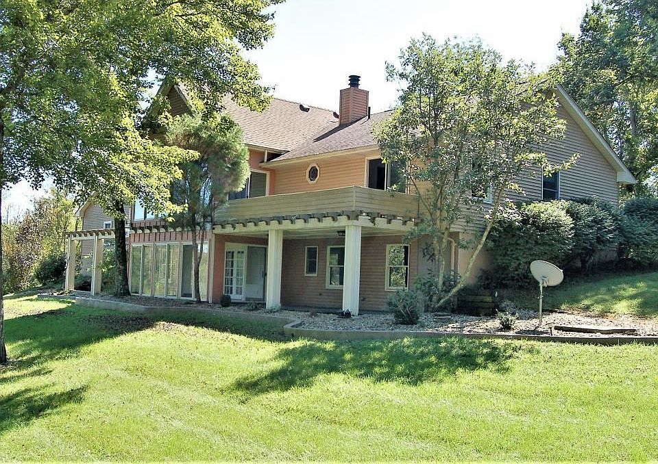 1st image of 15441 Country Woods Ln
