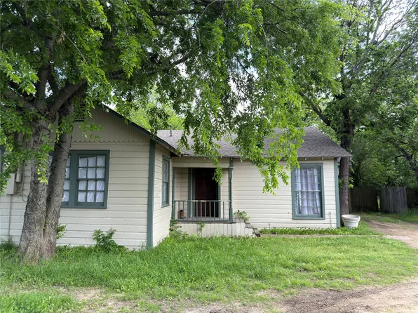 212 E 8th St, Ferris, TX 75125
