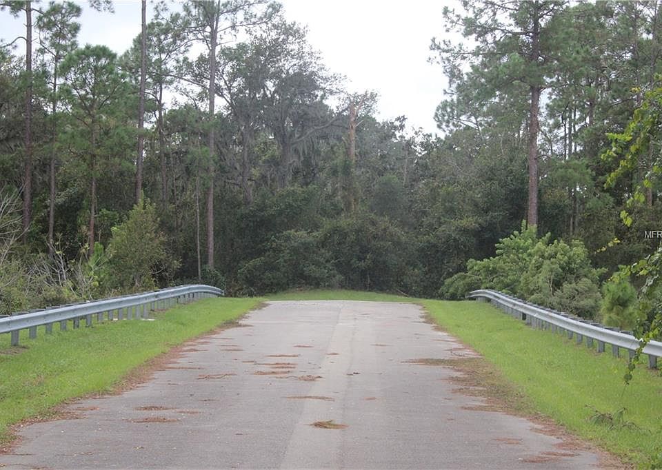 1st image of Wayside Dr